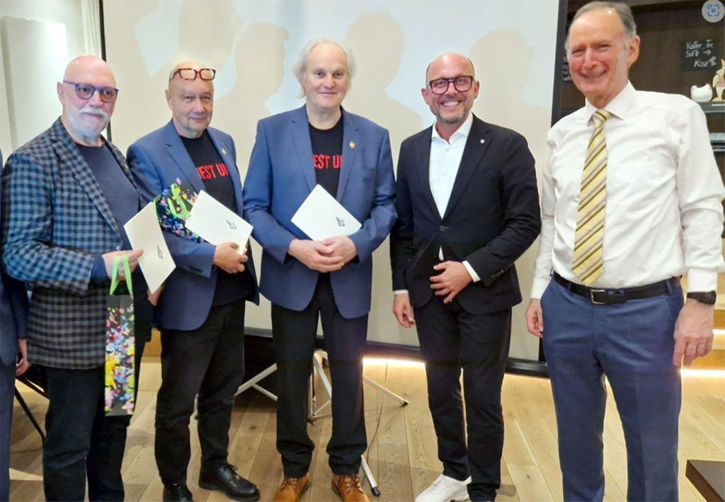 Bregenzer Männerchor mit altem Vorstand und neuen Projektgruppen