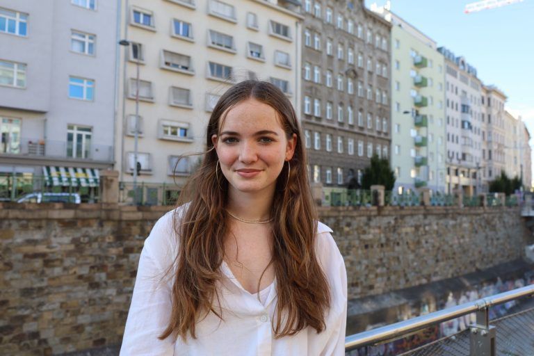 Christa Noemi L-Schulsprecherin AHS