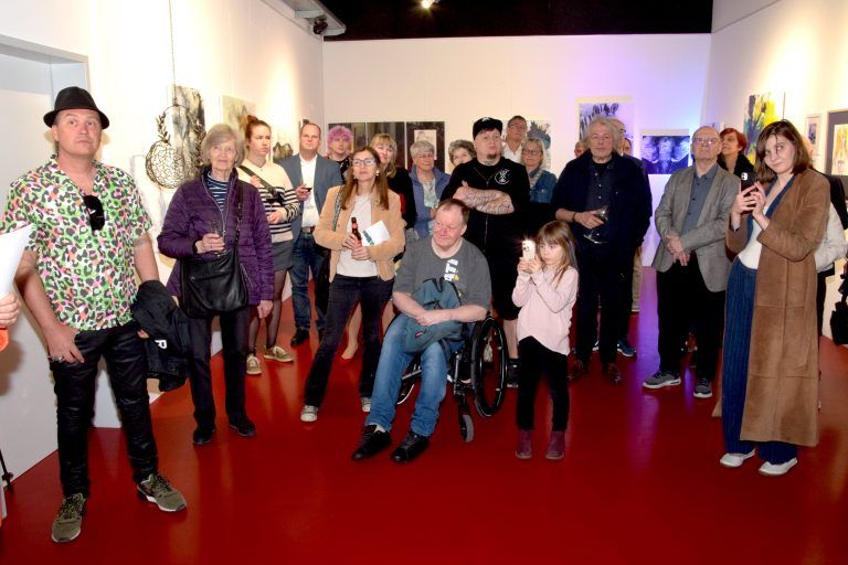 Vernissage zur Ausstellung "Herzrasen und Farbenrausch", Kellergalerie Kukuphi