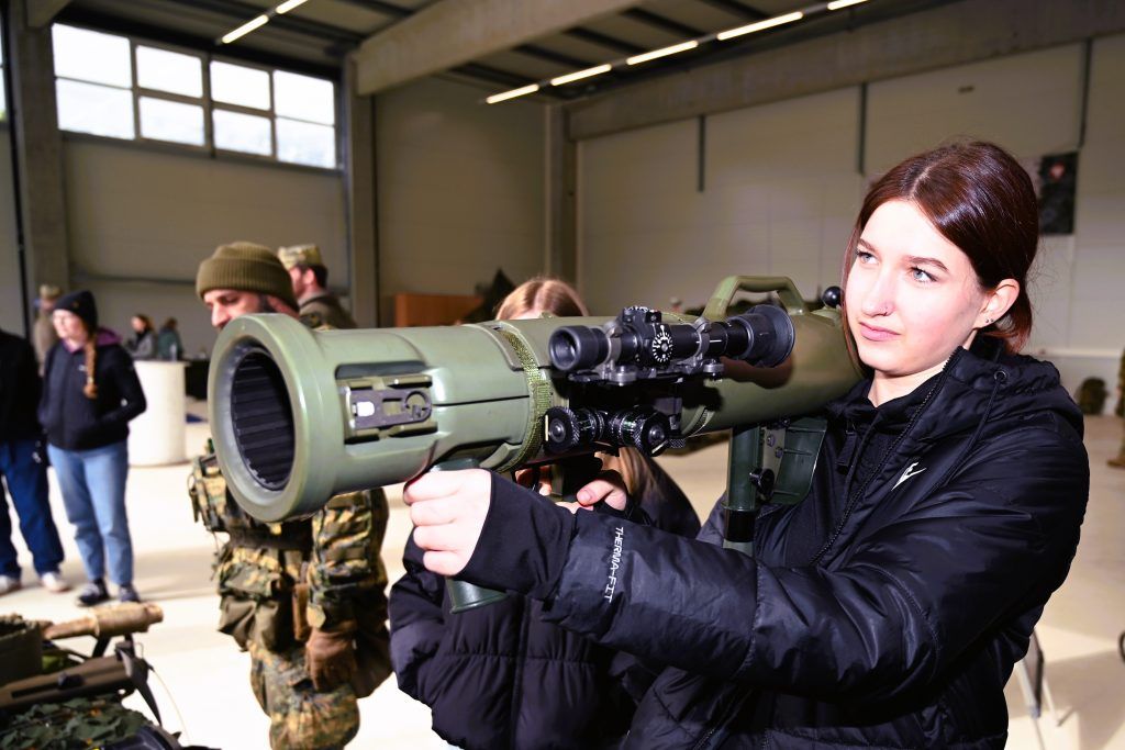 Zukünftige Heldinnen: Der "Girls Day" bei Polizei und Bundesheer