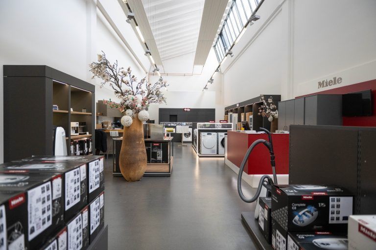 Miele Center schließt, Helmut und Barbara Auernig, Rhomberg Areal