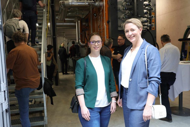Eröffnungsfest für Biomasse-Kraftwerk