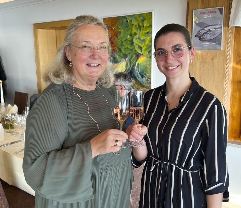 Monika Hehle und Natalie Erhard genossen ihren Rosé