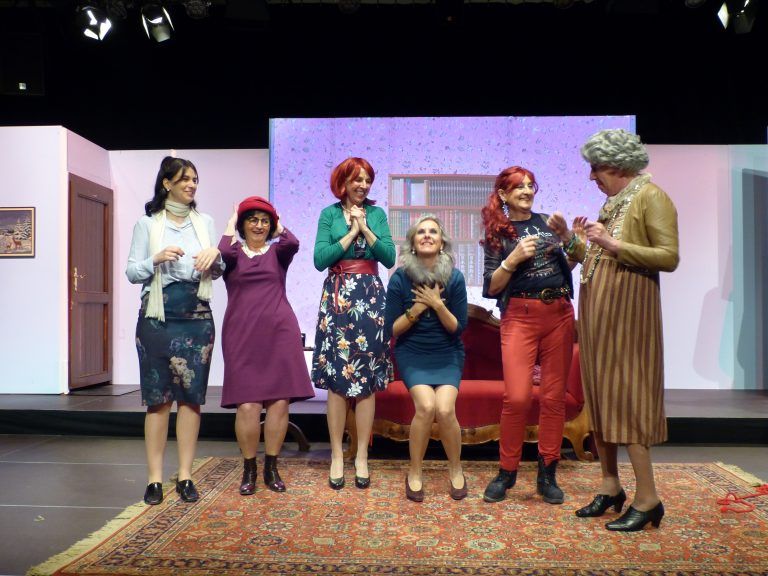 Der Damenclub von Marquis Crossing oder sein erster Mordversuch