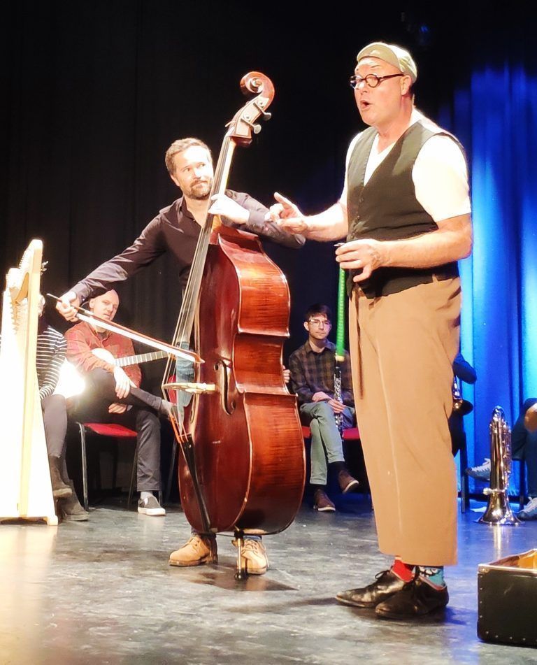 Instrumentenvorstellung mit Pantomime Thiemo