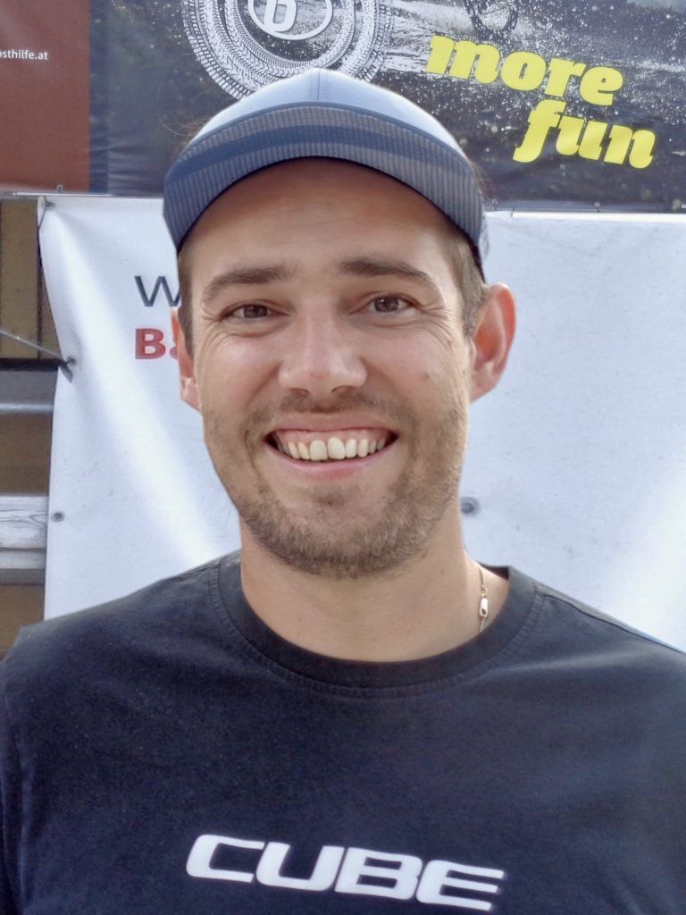 Broger Mellau, Eröffnung