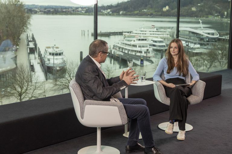 Aufnahmen der VN-Serie Glücksimpulse mit Bertram Strolz im Vorarlberg Museum. Tag 2 Teil 1