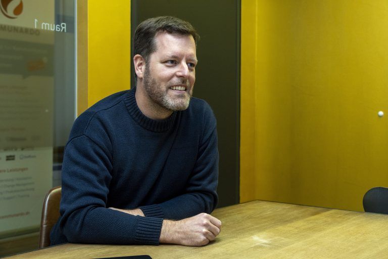 Tobias Rümmele ist Gründer von “Was Vegetarier wollen” und selbst Veggie. Thema sinkender Fleischkonsum, warum wird man Vegetarier,
