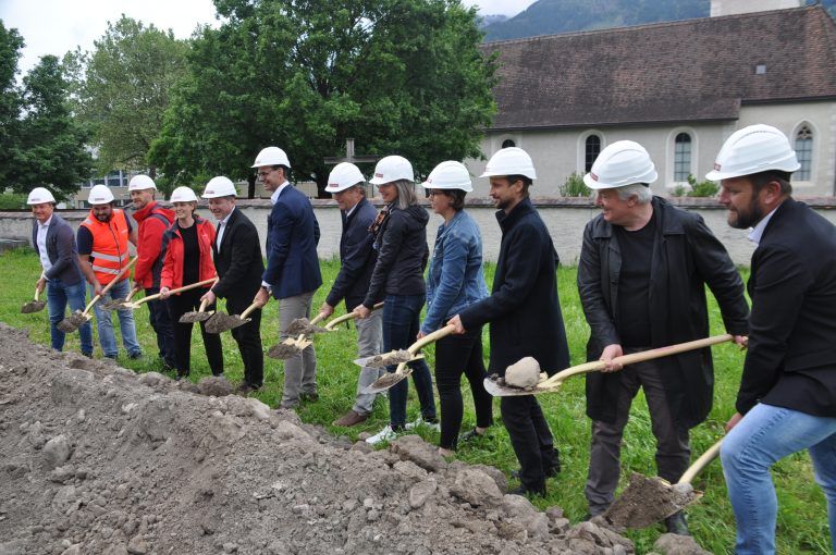 Spatenstich in Thüringen