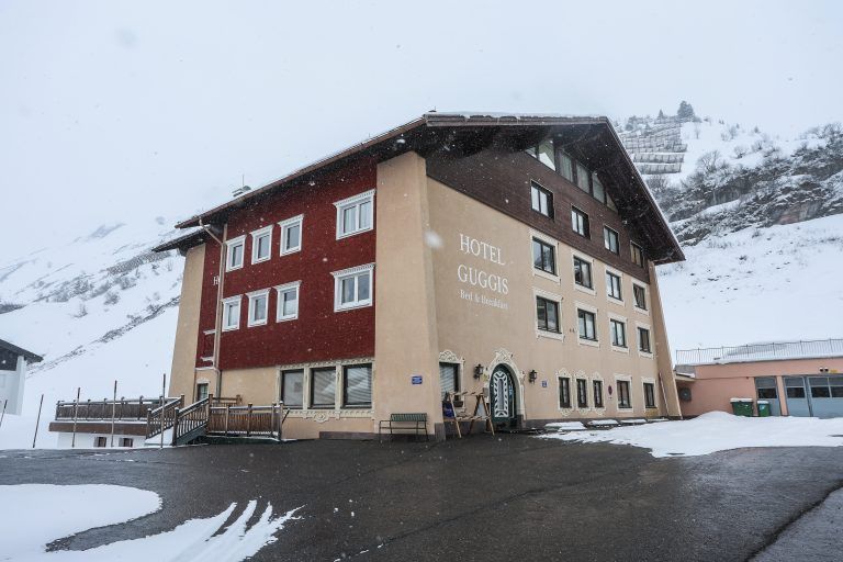 hotel guggis