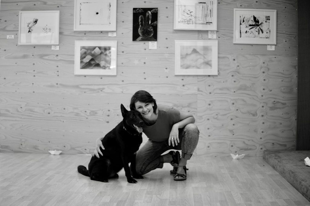 Kunst, die provoziert und Gutes tut