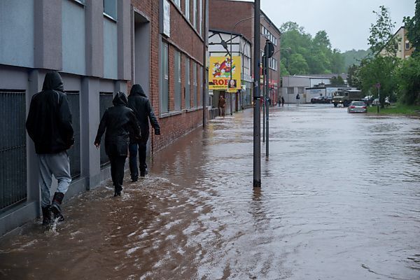 Hochwasser und Evakuierungen im Südwesten Deutschlands