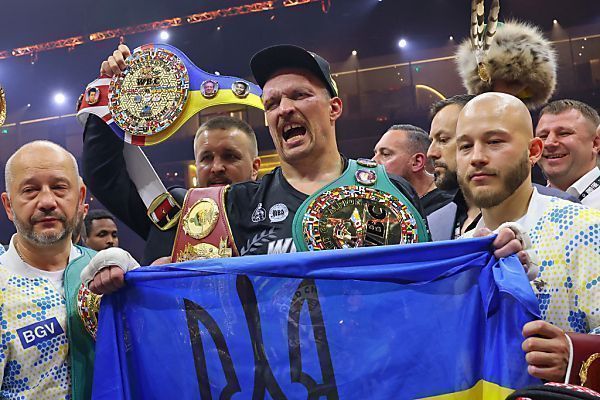 Profiboxer Usyk schlägt Fury im Duell um Schwergewichtskrone