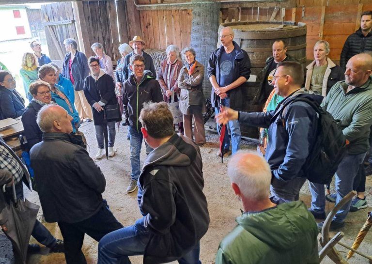 Bei der Auftaktveranstaltung des Vereines informierten sich zahlreiche Besucher - Torkel im Tobel - Torkel im Tobel