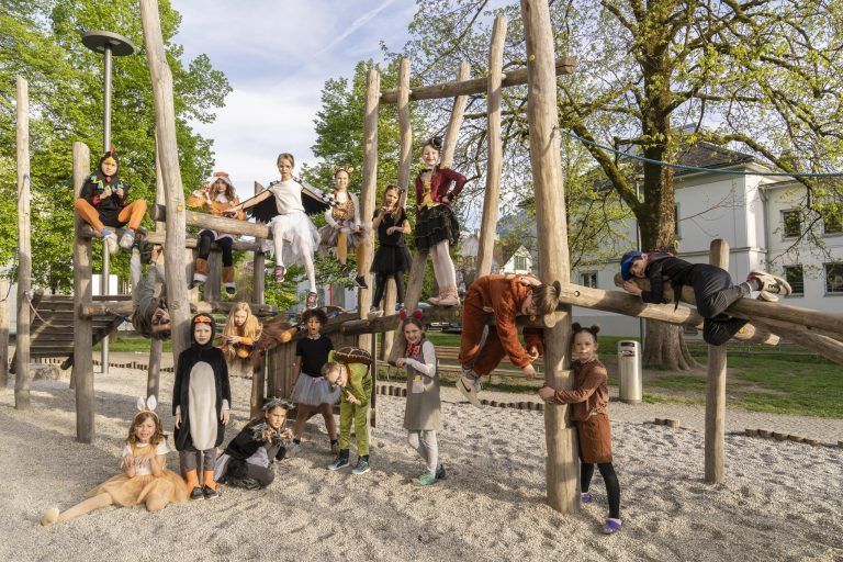 Die TiK kids sind inzwischen auf 17 Kinder angewachsen. - Die Konferenz der kleinen Künstler - TiK Kids Konferenz der Tiere