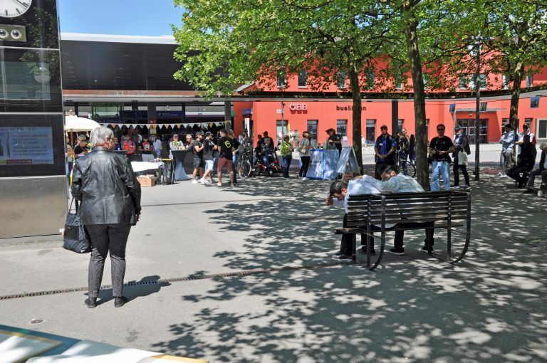 „Kultur am Bahnhof“ wird an insgesamt sechs Freitagen bis Oktober stattfinden. - Auftakt "Kultur am Bahnhof"