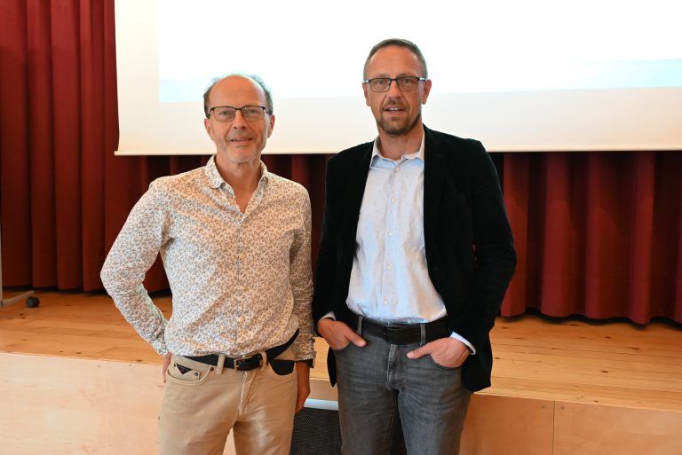 Marc Schmidt kam aus Luxemburg. Sein Kollege Tobias Schmidt (rechts) aus Leipzig angereist. - Austausch in Gehörlosenpädagogik - Austausch in Gehörlosenpädagogik