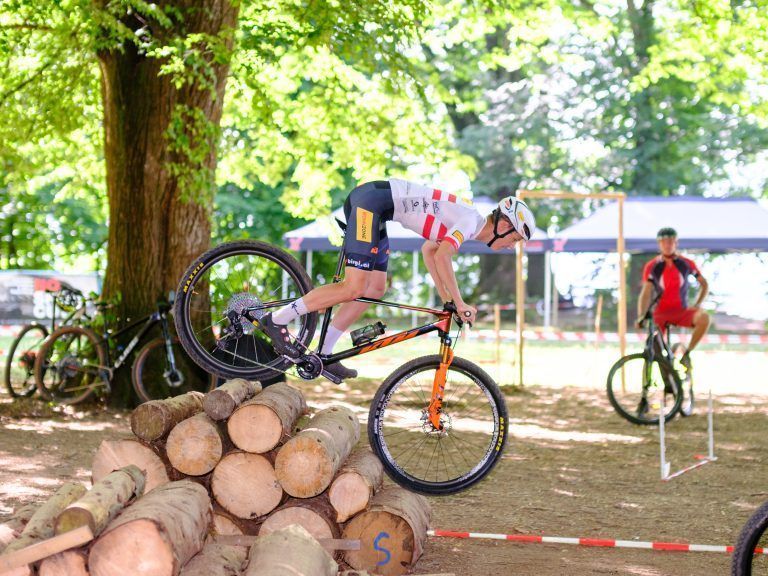 Das Publikum darf sich auf MTB-Sport auf höchstem Niveau freuen. - Der Countdown für das Zanzenberg Mountainbike-Rennen läuft - RV Zanzenberg Rennen 2024