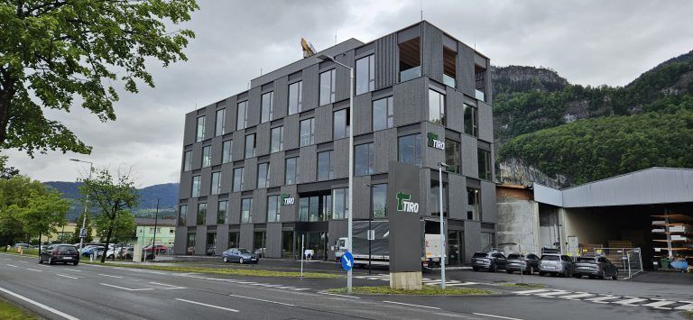 Tiro Verwaltungsgebäude 