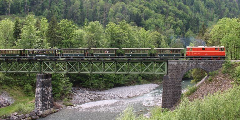Mit Volldampf in die neue Saison, Wälder Museumsbahn