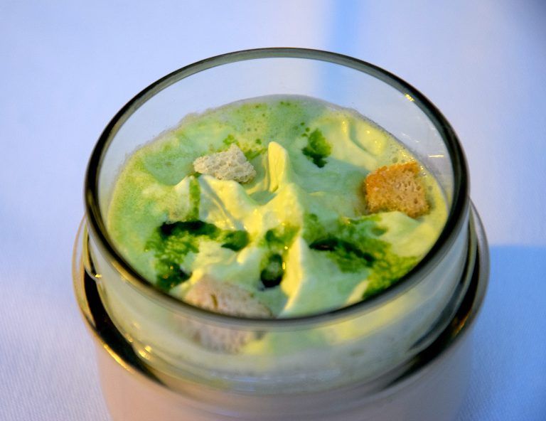 26. Montafoner Tourismustag im Gemeindesaal, "Spargelcreme-Soppa - Bodaseespargel met regionalem Bärlauchöl" - GASCHT Bludenz