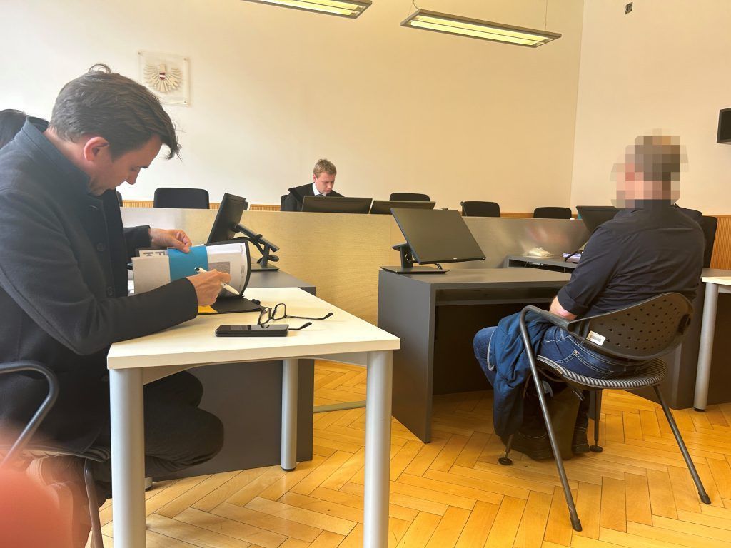 Verkleidet als Blondine mit Perücke: Öffi-Fahrer sabotierte zehn Linienbusse