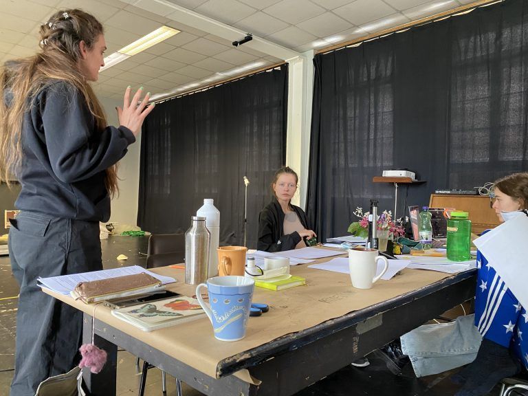 Hinter den Kulissen einer Theaterproduktion
