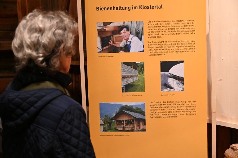 Ausstellungseröffnung Bienen erleben