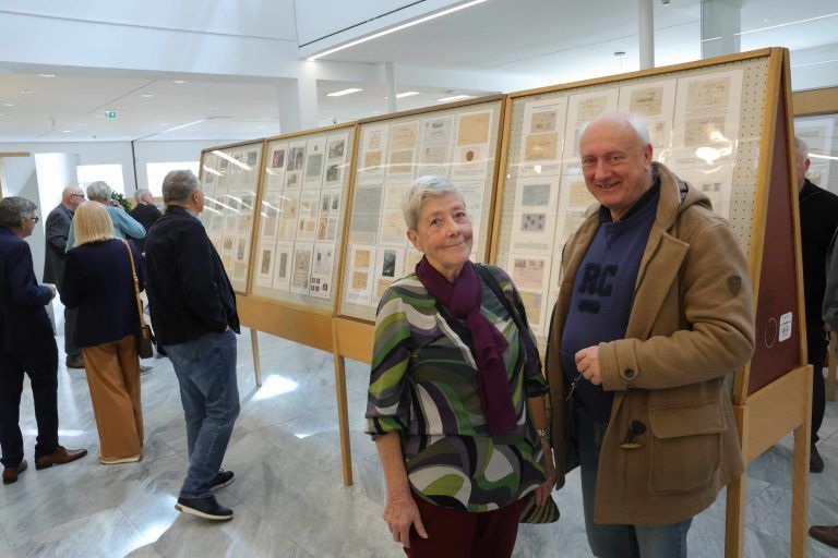 Ausstellung von Willi Schmidt im Foyer der Sparkassen-Zentrale