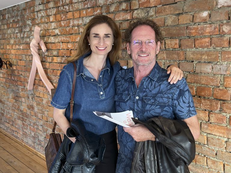 Silke Waldhuber und Thomas Jungblut beim Rundgang