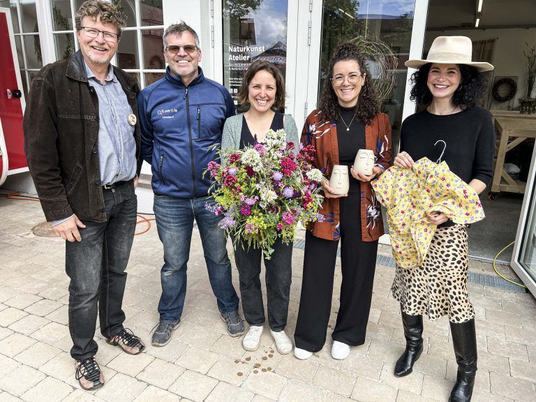 Überglücklich in ihrem neuen Zuhause: Jens Maltzahn, Christian Fischer, Fabienne Waibel, Sonja Blank und Katharina Maurer