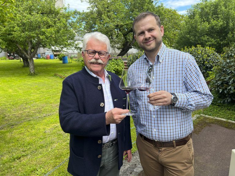 VSOV Präs. Willi Hirsch und Hotelier Michael Rapi (Alpenrose Lermoos)