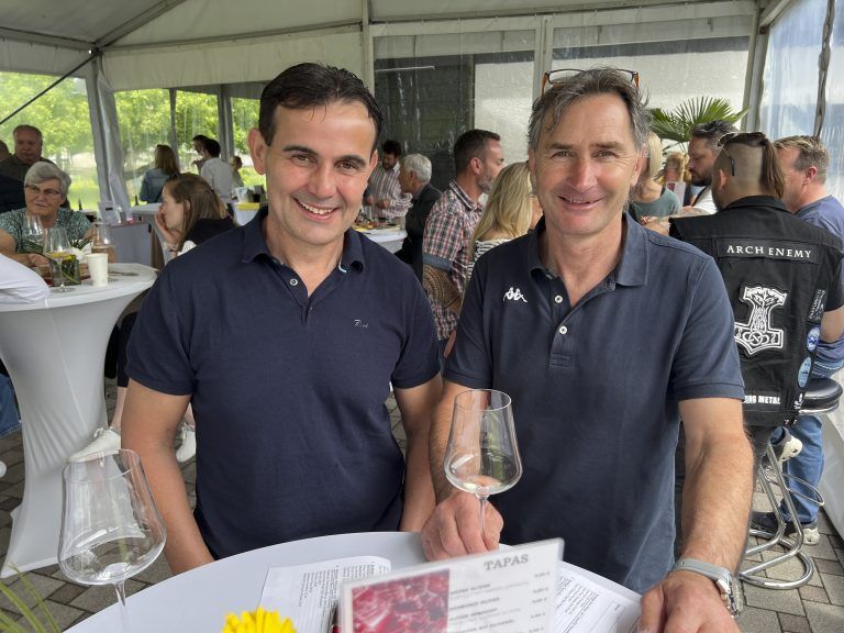 Weinliebhaber Zoran Klinc und Helmut Puggl