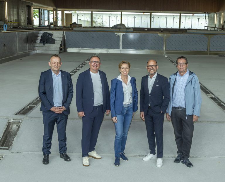 Firstfeier Hallenbad Bregenz Baustelle Rundgang