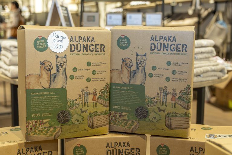 Alpaka-Geschäft Messepark Stefan Matt (Hoamat G’fühl Alpakas) eröffnet Geschäft am Samstag