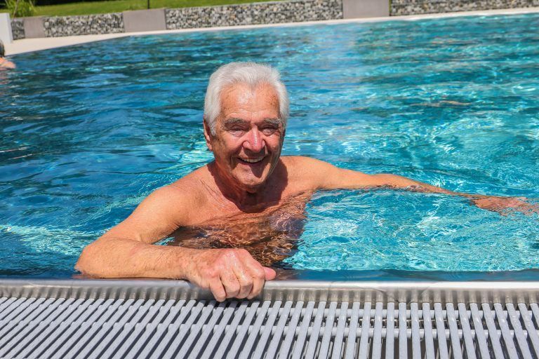 schwimmbad, Erste Schwimmbadreportage des Jahres, Rheinauen Hohenems