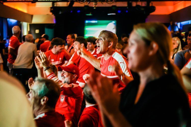 fußball, public viewing im tivoli dornbirn