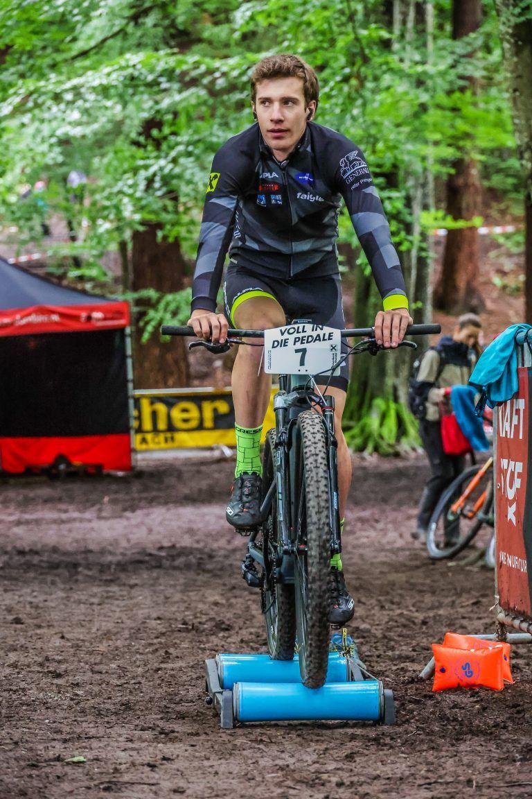 MTB Rennen Zanzenberg, Bilder des UCI-Mountainbikerennens am Zanzenberg, die Vorarlberger sind beschriftet, Scherrer, Julius