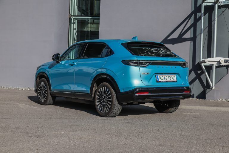 Auto, Autotest Honda e:Ny1