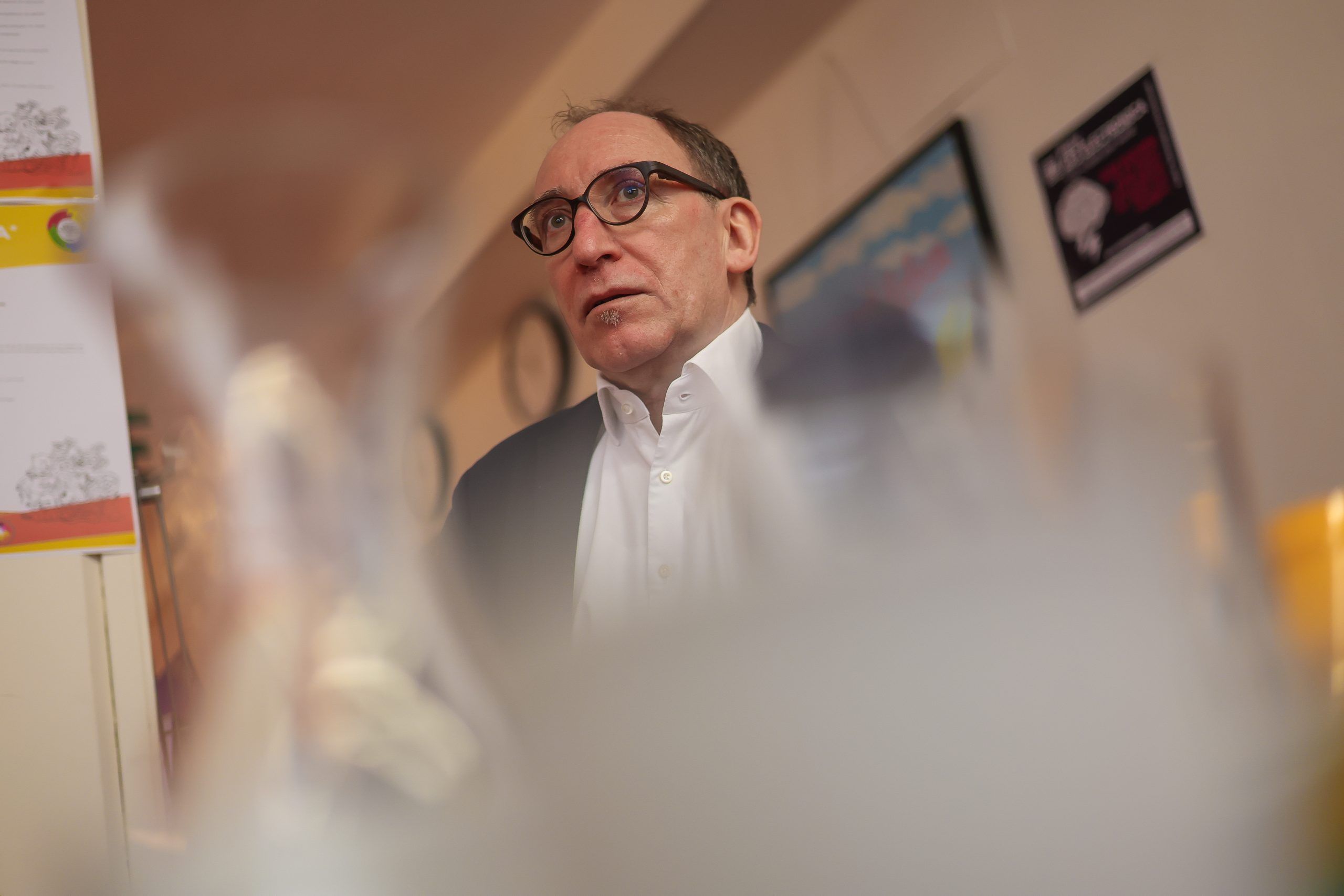 Interview Bilanz zwei Jahre Johannes Rauch. Wir treffen uns in der Amazone in Bregenz