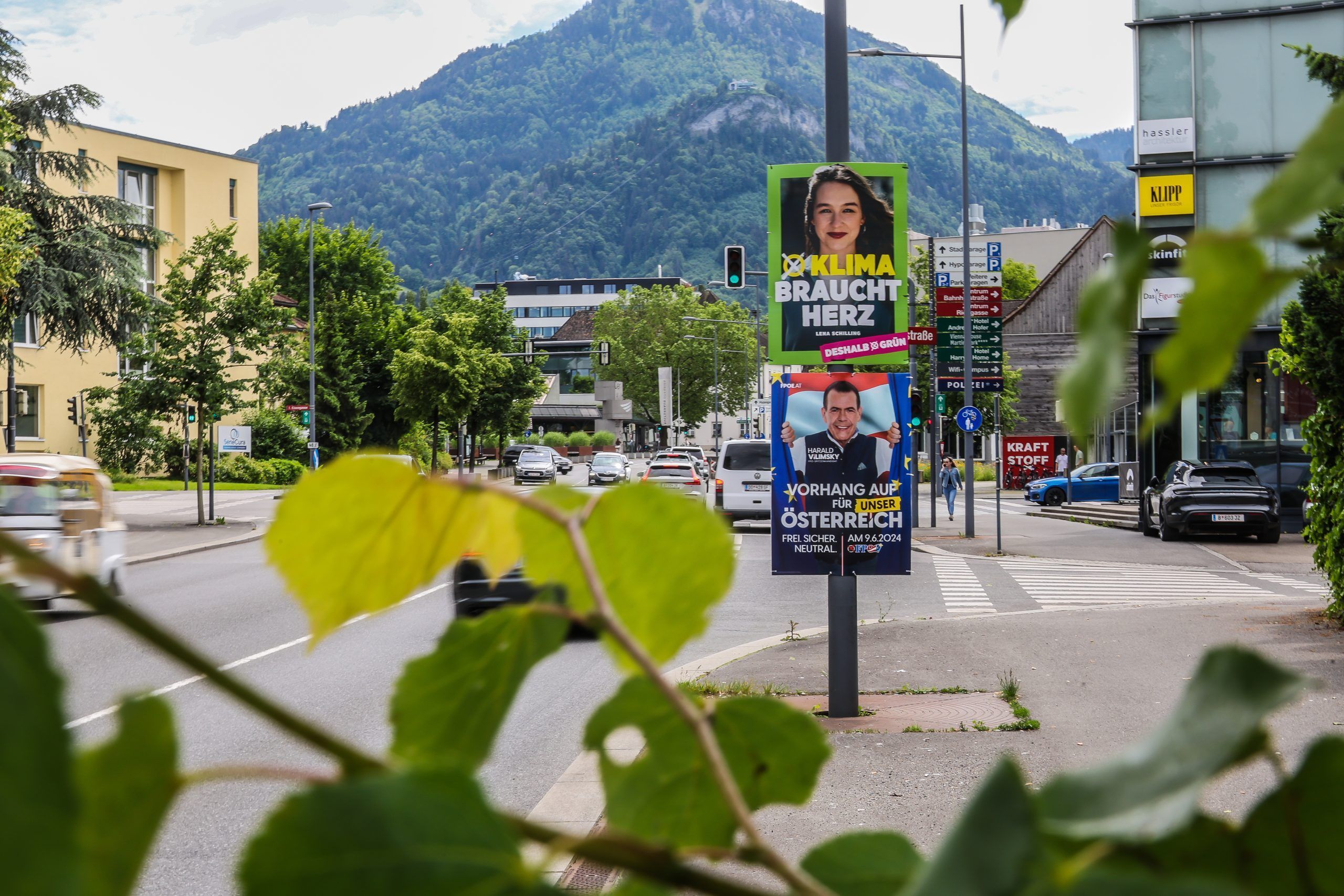 Wahlplakate EU-Wahl, Fotos von diversen Wahlplakaten bzw. auch von Stra§en mit vielen Wahlplakaten