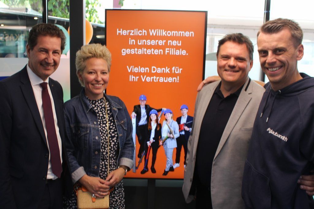 Sparkasse in Schwarzach neu eröffnet