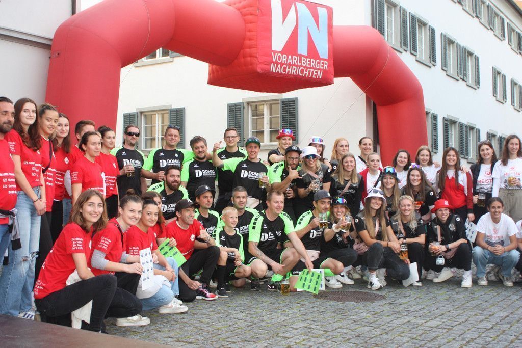 Fußball Fans pilgerten zum Rankweiler Marktplatz