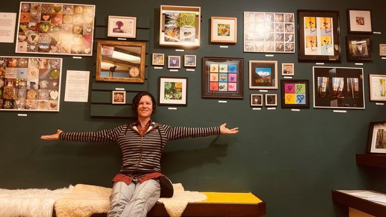 Li Til Kuenstlerin - Ausstellung VogelfreiRAUM