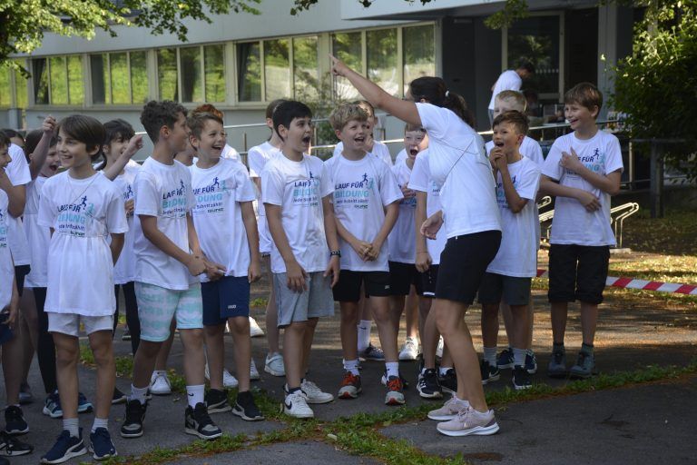 "Schlachtgesänge" - Sponsorenlauf am BG Feldkirch-Rebberggasse