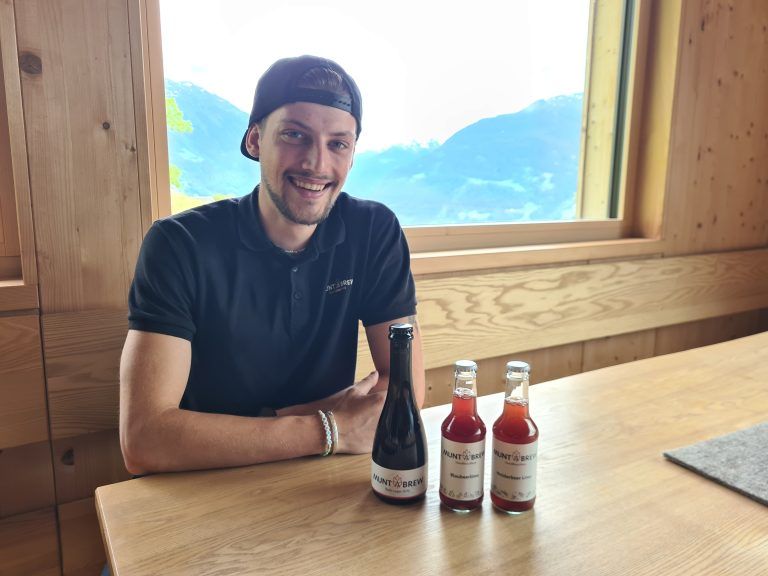 Johannes Siegele, Muntabrew, Bier und Limonade, Bierbrauer, eigene Brauerei