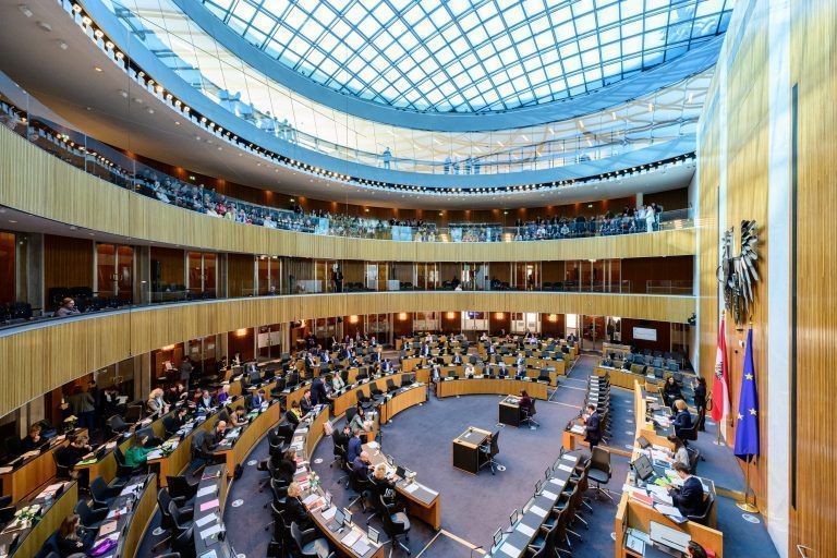 ABD0051_20240228 – WIEN –
STERREICH: Der Nationalratssaal im Rahmen einer Sitzung des Nationalrates im Parlament, am Mittwoch, 28. Februar 2024, in Wien. – FOTO: APA/MAX SLOVENCIK