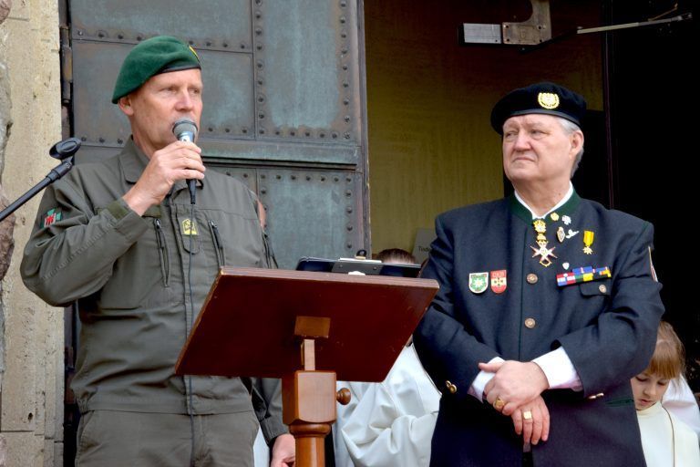 Fest 150 Jahre Kameradschaftsbund Bludenz, Heilig-Kreuzkirche, Innenstadt, Altstadt, Festzug, Kriegerdenkmal