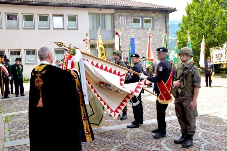 Fest 150 Jahre Kameradschaftsbund Bludenz, Heilig-Kreuzkirche, Innenstadt, Altstadt, Festzug, Kriegerdenkmal