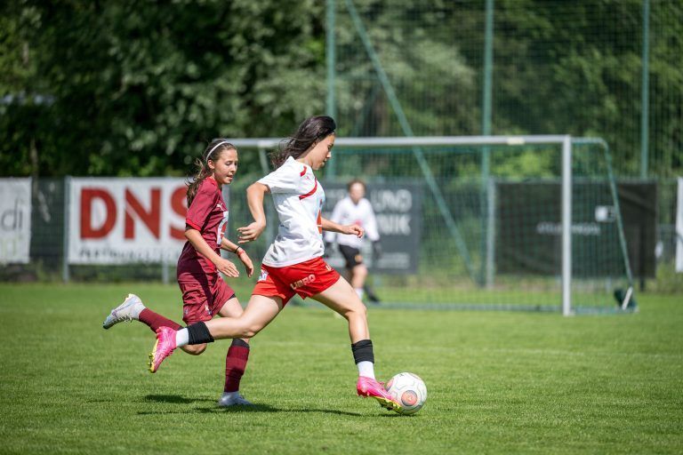 Fußball Schülerliga, Finaltag, Endspiel: SMS Nüziders vs PG Mehrerau, Siegerfoto SMS Nüziders